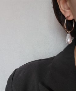 Minimalist Irregular Pearl Earrings for Women - Versatile Cool Style Jewelry for Everyday Wear