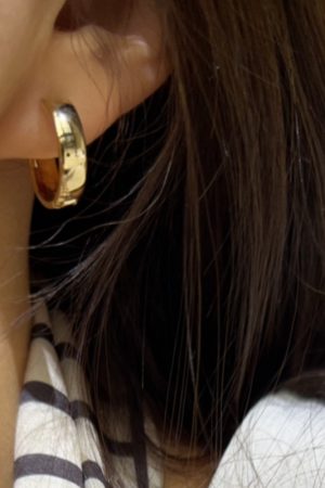 Minimalist Korean Style Gold Diamond-Studded Hoop Earrings - Exquisite Cold Style Ear Clips for Chic Fashion Statement