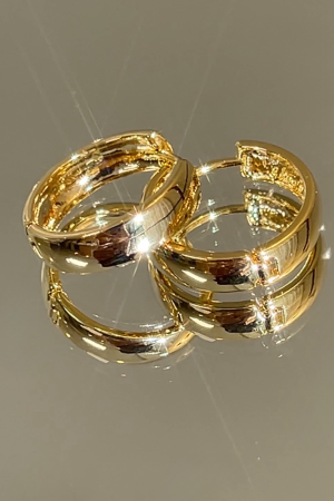 Minimalist Korean Style Gold Diamond-Studded Hoop Earrings - Exquisite Cold Style Ear Clips for Chic Fashion Statement