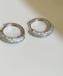 Minimalist Korean Style Gold Diamond-Studded Hoop Earrings - Exquisite Cold Style Ear Clips for Chic Fashion Statement