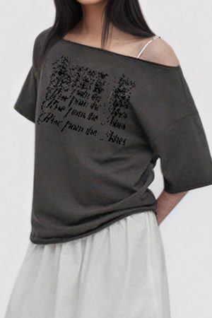 Minimalist Letter Print Off-Shoulder Short Sleeve T-Shirt - Versatile Solid Color Summer Streetwear Top for American Style Fashion