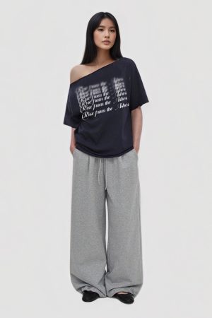 Minimalist Letter Print Off-Shoulder Short Sleeve T-Shirt - Versatile Solid Color Summer Streetwear Top for American Style Fashion