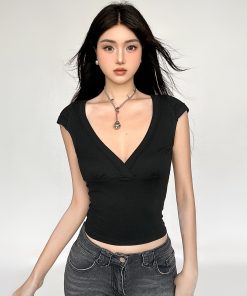 Minimalist Low-Cut V-Neck Short Sleeve T-Shirt for Women - American Style Solid Color Versatile Fitted Layering Top