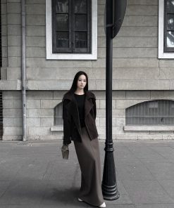 Minimalist Luxury Split Hem Midi Skirt for Women - High-End Brown Straight Skirt for Pear-Shaped Figures - Spring Summer Fashion