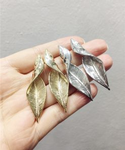 Minimalist Metallic Textured Leaf Earrings - Versatile Exaggerated Design for Slimming Face Accessories
