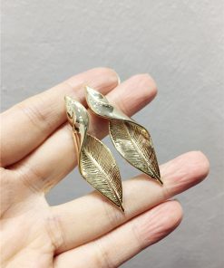 Minimalist Metallic Textured Leaf Earrings - Versatile Exaggerated Design for Slimming Face Accessories