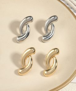 Minimalist Metallic Women's Earrings - Versatile Everyday Fashion Accessories for Commuting and Casual Wear