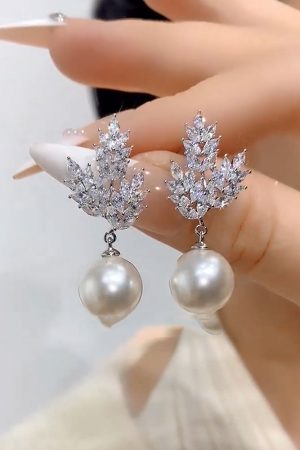 Minimalist Micro-Inlaid Diamond Maple Leaf Bead Earrings - Elegant Autumn/Winter Style, Hypoallergenic Fashion Jewelry
