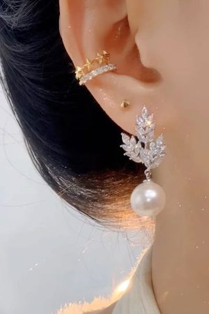 Minimalist Micro-Inlaid Diamond Maple Leaf Bead Earrings - Elegant Autumn/Winter Style, Hypoallergenic Fashion Jewelry