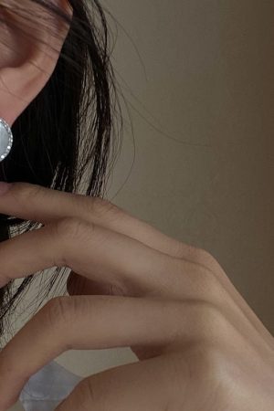 Minimalist Moon Earrings for Women, Japanese & Korean Style, Mother-of-Pearl Inlaid, Pure Silver, Trendy Cold Aesthetic