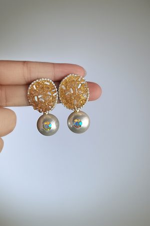 Minimalist Oval Crystal Earrings with Diamond-Inlaid Pearl Studs - High-End Versatile Accessories Popular in Japan and South Korea