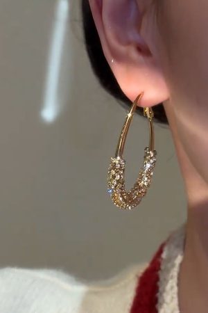 Minimalist Oval Metal Ear Hoops with Micro-Inlaid Zircon - Niche Drop Earrings for Women, Flattering for Round Faces, European & American Style