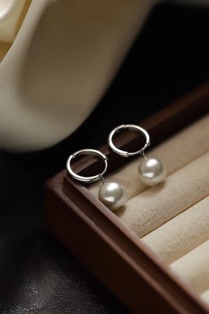 Minimalist Pearl Ear Hoops in 925 Silver - French Light Luxury Design, Versatile Women's Earrings for Chic Style