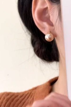 Minimalist Pearl Earrings - Versatile Niche Design Ear Clips for Trendy Fashion Accessories