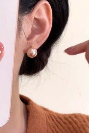 Minimalist Pearl Earrings - Versatile Niche Design Ear Clips for Trendy Fashion Accessories