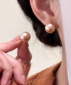 Minimalist Pearl Earrings - Versatile Niche Design Ear Clips for Trendy Fashion Accessories