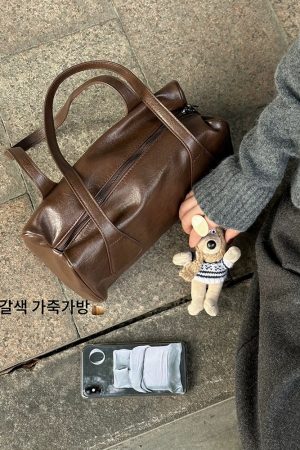 Minimalist Retro Tote Bag for Women - High-End Underarm Baguette Shoulder Handbag for Commuting & Everyday Style