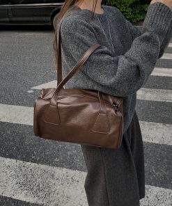 Minimalist Retro Tote Bag for Women - High-End Underarm Baguette Shoulder Handbag for Commuting & Everyday Style