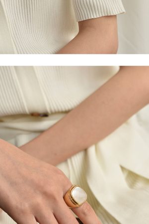 Minimalist Ring for Women, Trendy Index Finger Design, Retro Fashion, European American Style, Simple Temperament, Unique Personality