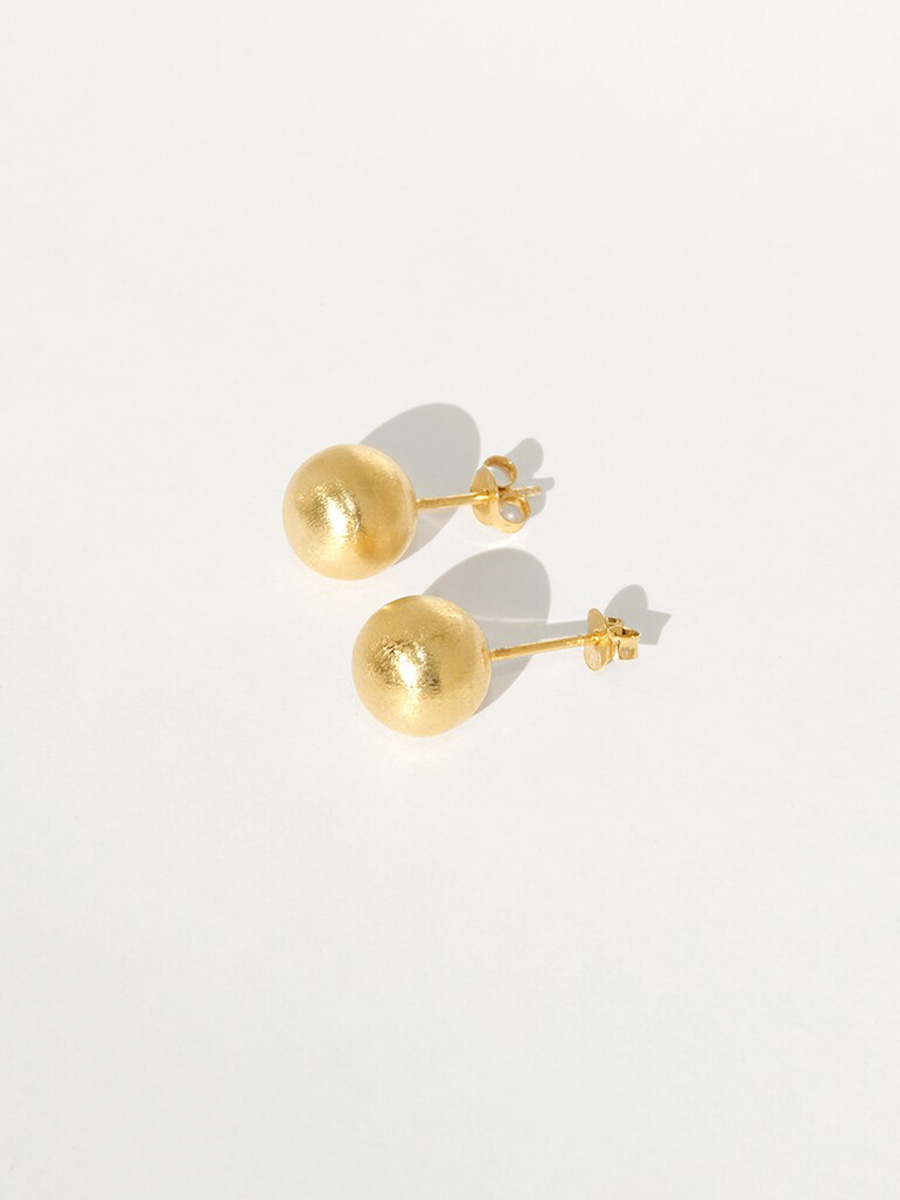 Minimalist Round Ball Stud Earrings - Casual Retro European American Style for Everyday Wear Minimalist Round Ball Stud Earrings - Casual Retro European American Style for Everyday Wear