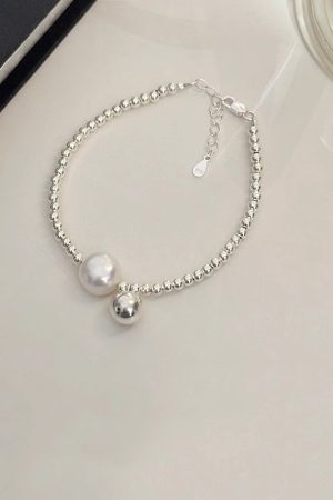Minimalist Round Bead Bracelet for Women - Elegant Light Luxury Design, 2025 New Style, Chic High-End Accessory