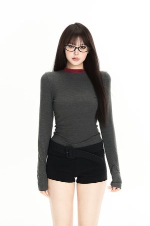 Minimalist Round Neck Pullover Long Sleeve T-Shirt for Women - Elegant Slim Fit Knit Top for Autumn Fashion