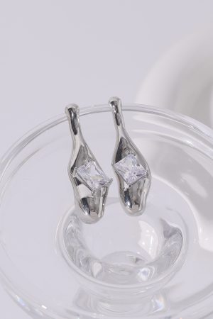 Minimalist Silver Metal Ear Studs - 925 Sterling Silver Floating Design Earrings for Unique Personality and Temperament