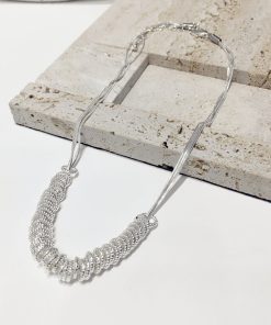 Minimalist Silver Ribbed Multi-Metal Circle Layered Necklace - Chic Clavicle Chain Neck Accessory for Modern Style