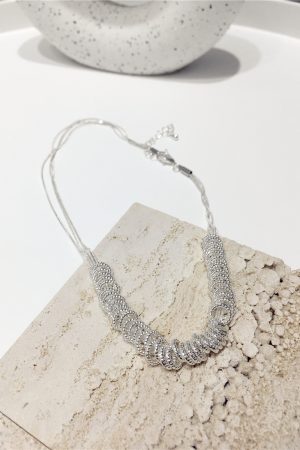 Minimalist Silver Ribbed Multi-Metal Circle Layered Necklace - Chic Clavicle Chain Neck Accessory for Modern Style
