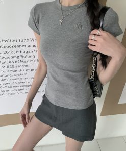 Minimalist Slim-Fit Round Neck Short Sleeve T-Shirt for Women - Classic Four-Color Design, Perfect for Casual and Y2K Styles