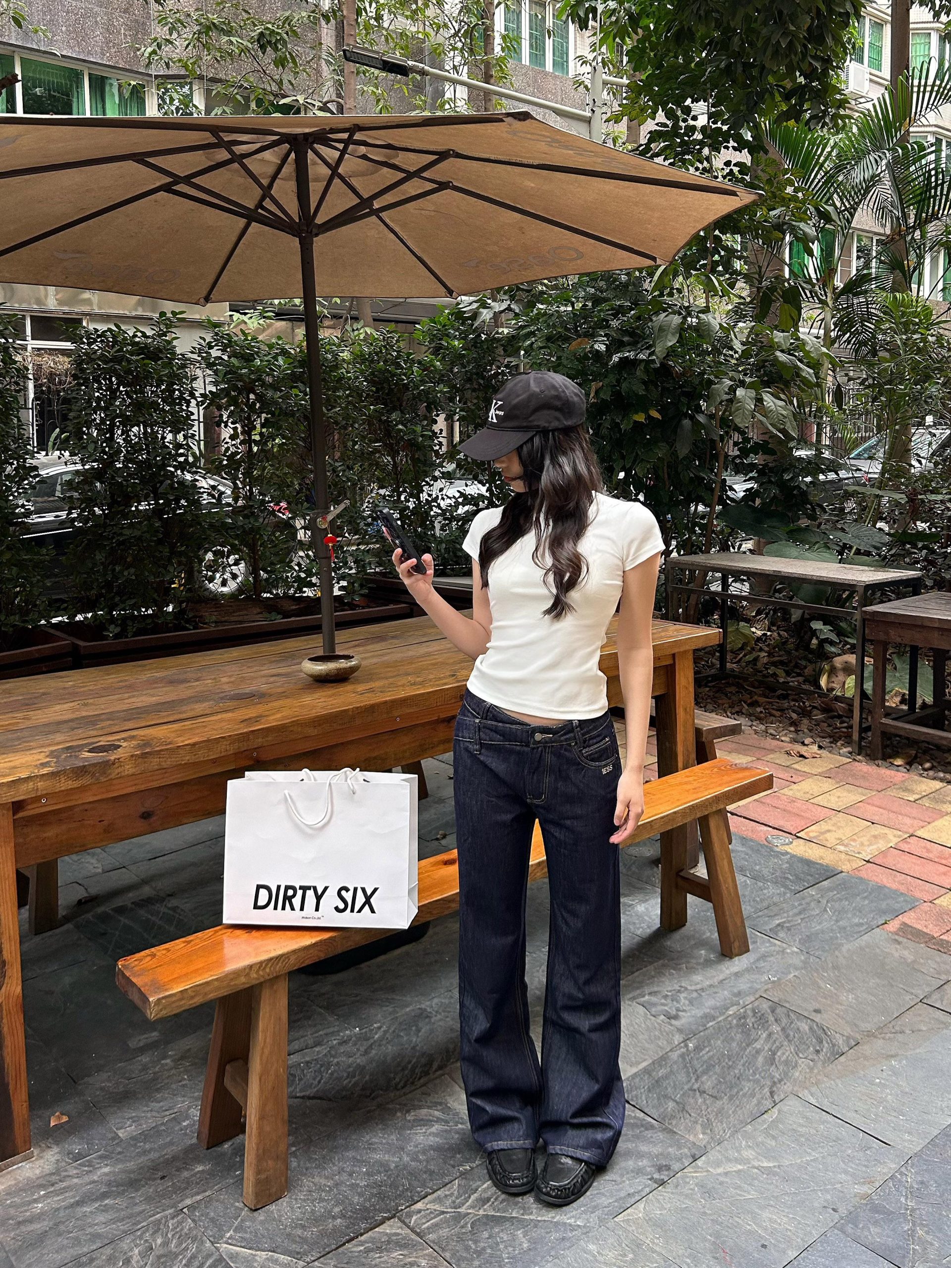 Minimalist Slim-Fit Round Neck Short Sleeve T-Shirt for Women - Classic Four-Color Design, Perfect for Casual Y2K Style Minimalist Slim-Fit Round Neck Short Sleeve T-Shirt for Women - Classic Four-Color Design, Perfect for Casual Y2K Style