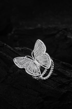 Minimalist Small Floral Wire Butterfly Ear Cuff - 2025 Light Luxury Versatile Earrings for Women, Perfect for Niche Fashion Trends