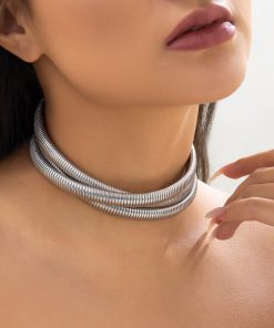 Minimalist Snake Bone Choker Necklace - Exaggerated Clavicle Jewelry - European American Fashion Accessories for a Chic Look