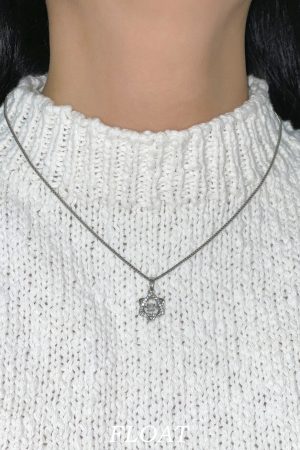 Minimalist Sparkling Zircon Starburst Necklace for Women â€“ Geometric Dainty Collarbone Chain, Versatile Gift Accessory