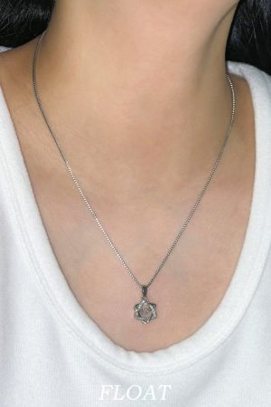 Minimalist Sparkling Zircon Starburst Necklace for Women â€“ Geometric Dainty Collarbone Chain, Versatile Gift Accessory