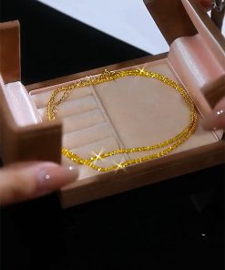 Minimalist Starry Sky Necklace for Women - Elegant Shimmering Clavicle Chain, Fashionable Plain Design, Trendy Light Luxury Accessory