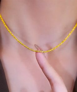 Minimalist Starry Sky Necklace for Women - Elegant Shimmering Clavicle Chain, Fashionable Plain Design, Trendy Light Luxury Accessory