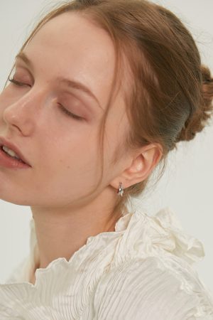 Minimalist Twisted Surface Hoop Earrings - Daily Commuter Fashion in Brass Gold-Plated - Simple Yet Stylish Accessories