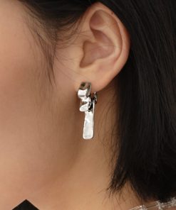 Minimalist Vintage Bow Earrings - Unique Irregular Design, Versatile Niche Style for Everyday Elegance