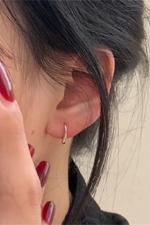 Minimalist Water Drop Stud Earrings for Women - 2025 New High-End Ear Accessories in Cool Niche Style