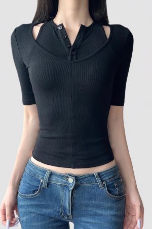Minimalist White V-Neck Sleeveless Vest with Black Waist-Cinching Two-Piece Top - American Style Fashion for Chic Outfits