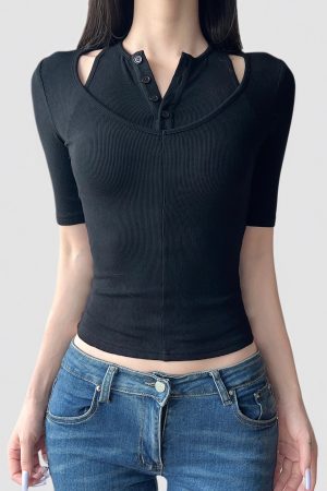 Minimalist White V-Neck Sleeveless Vest with Black Waist-Cinching Two-Piece Top - American Style Fashion for Chic Outfits