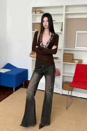 Modern Patchwork Sequin Fitted T-Shirt for Autumn Winter - Trendy Heavy Top, Stylish Small Size, Perfect for 90s Y2K Fashion