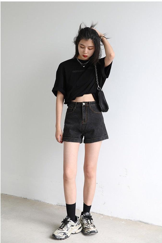 Modest Fits Casual, College Fits Aesthetic - Grunge Black Jean Shorts Modest Fits Casual, College Fits Aesthetic - Grunge Black Jean Shorts