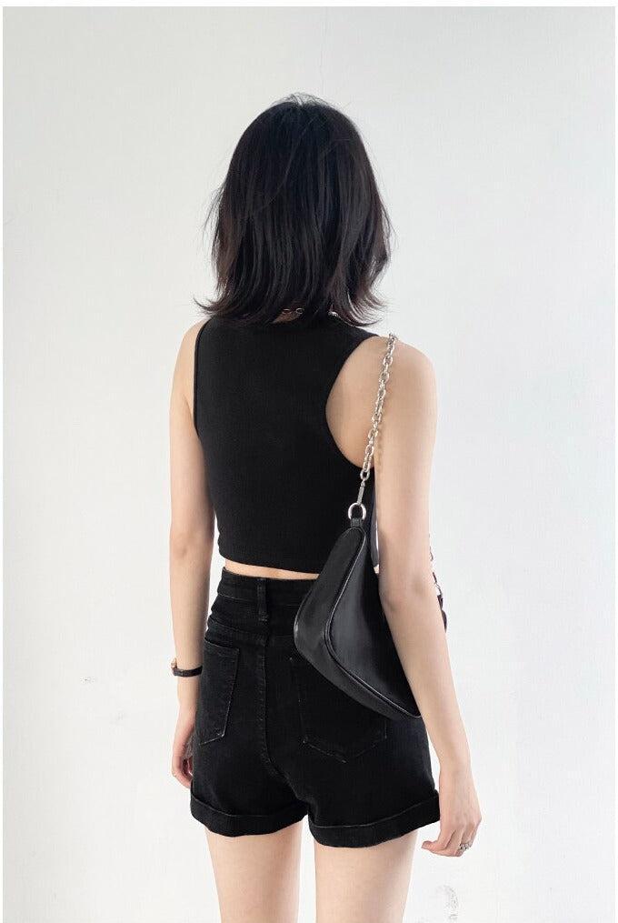 Modest Fits Casual, College Fits Aesthetic - Grunge Black Jean Shorts Modest Fits Casual, College Fits Aesthetic - Grunge Black Jean Shorts