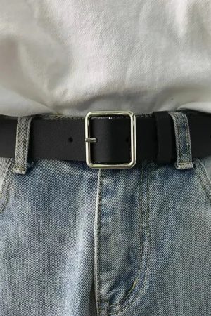 Modest Girly Outfits, Carrie Bradshaw - Classic Faux Leather Belt