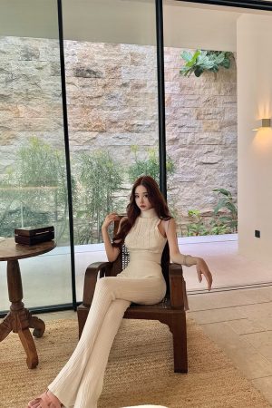 Moon Vera Swan Curve Sleeveless T-Shirt and Casual Long Pants Set - Women's Summer Two-Piece Outfit, Y2K Style, Trendy and Comfortable