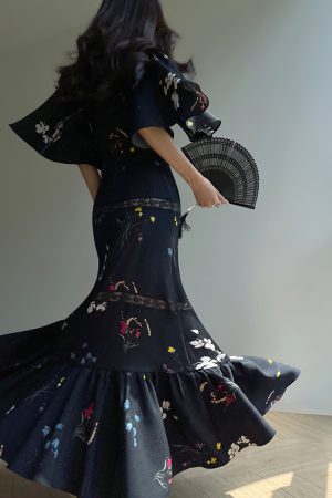 Moonlit Evening Floral Lace Printed Mermaid Dress - Slimming Vintage Black Commuter Style