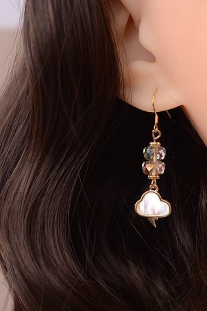 Mother-of-Pearl Lightning Cloud Drop Earrings for Women, Hypoallergenic Pure Silver, Niche Temperament Accessories, Chinese Style