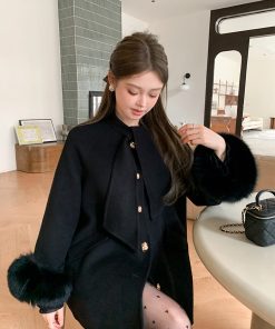 Mrs. Hepburn-Style Black Double-Sided Wool Coat for Women with Fox Fur Trim - 2025 High-End Outerwear